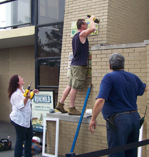 Aquarium installation with Tex, Jennifer and Patrick Dennis